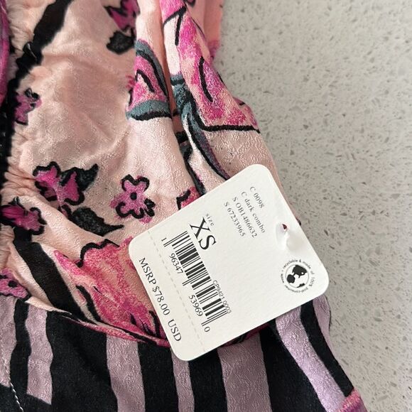 NWT Free People Hot Tropics Halter-Neck Top Dark Combo Drop Armhole XS Viscose - Picture 10 of 12